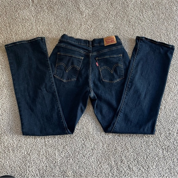 Levi’s classic bootcut jeans - Picture 4 of 4